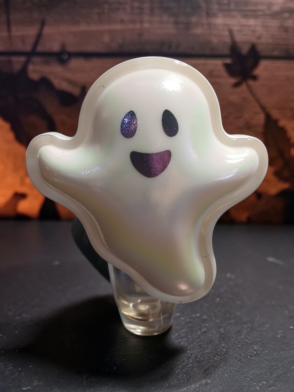 Ghost-Shaped Wallflower Holder - White